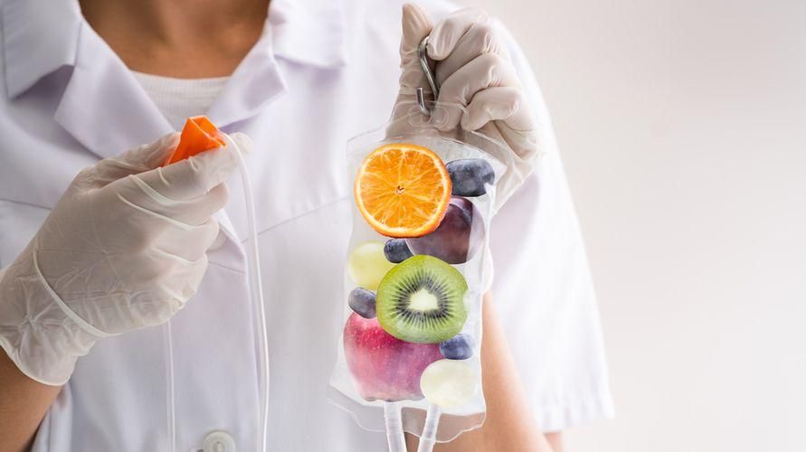Manfaat Infus Nutrisi untuk Pasien dengan Kondisi Kesehatan Tertentu